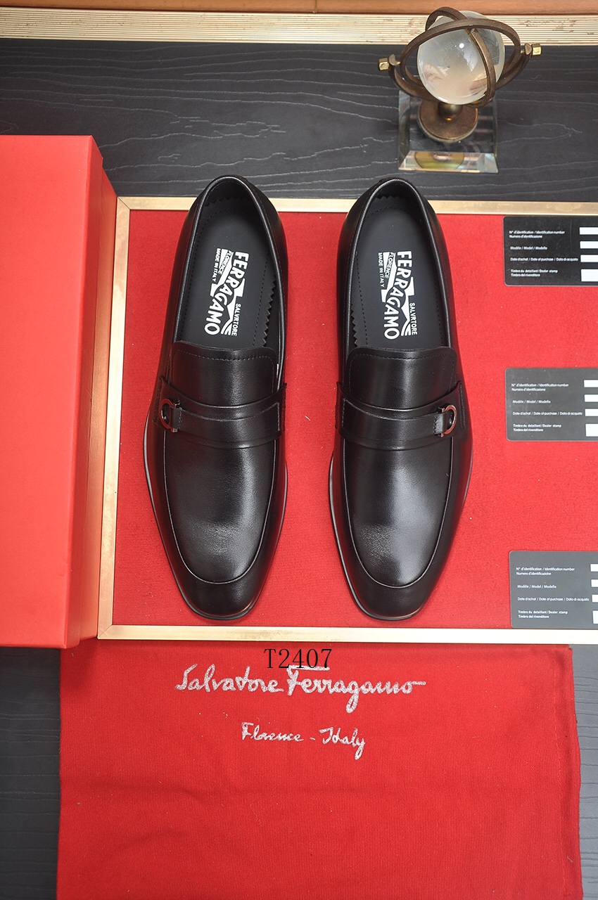 Ferragamo sz38-44 385